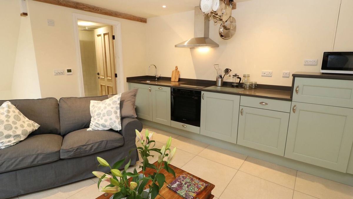 South Crossland House | The Stables