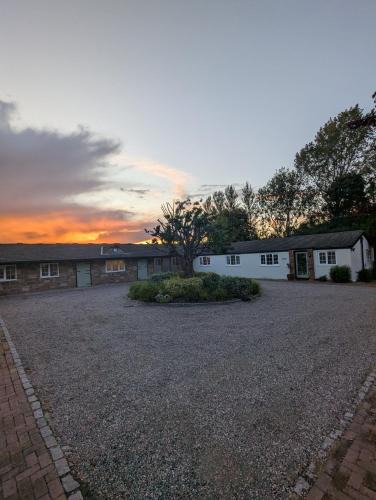 Northwich House | The Stables - Private room in a shared house - Guests only