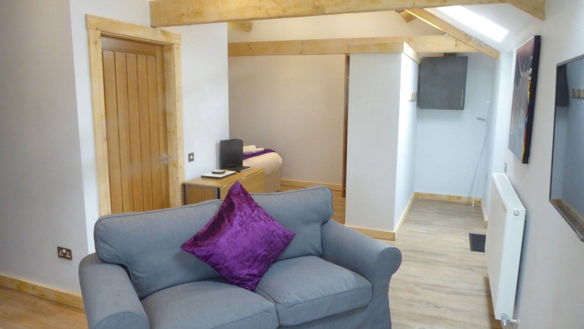 Arden Apartment | The Stables Upper Cottage 7 (Auchendennan) - sleeps 2 guests in 0 bedrooms
