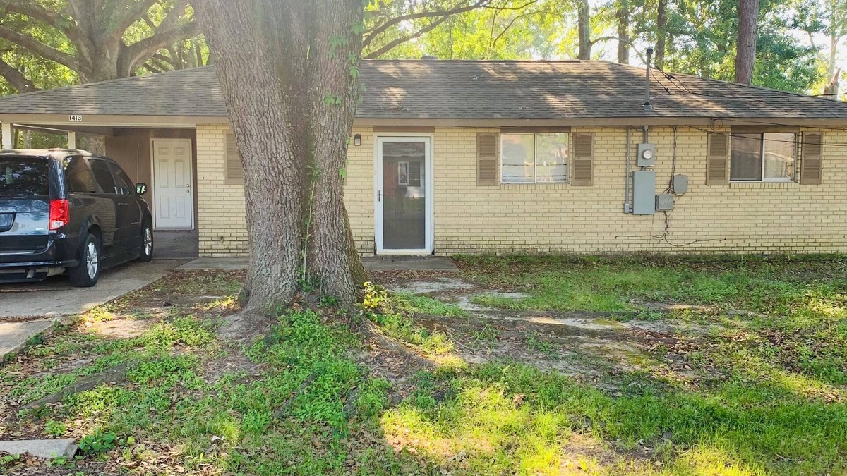 Gonzales House | The Stacy House