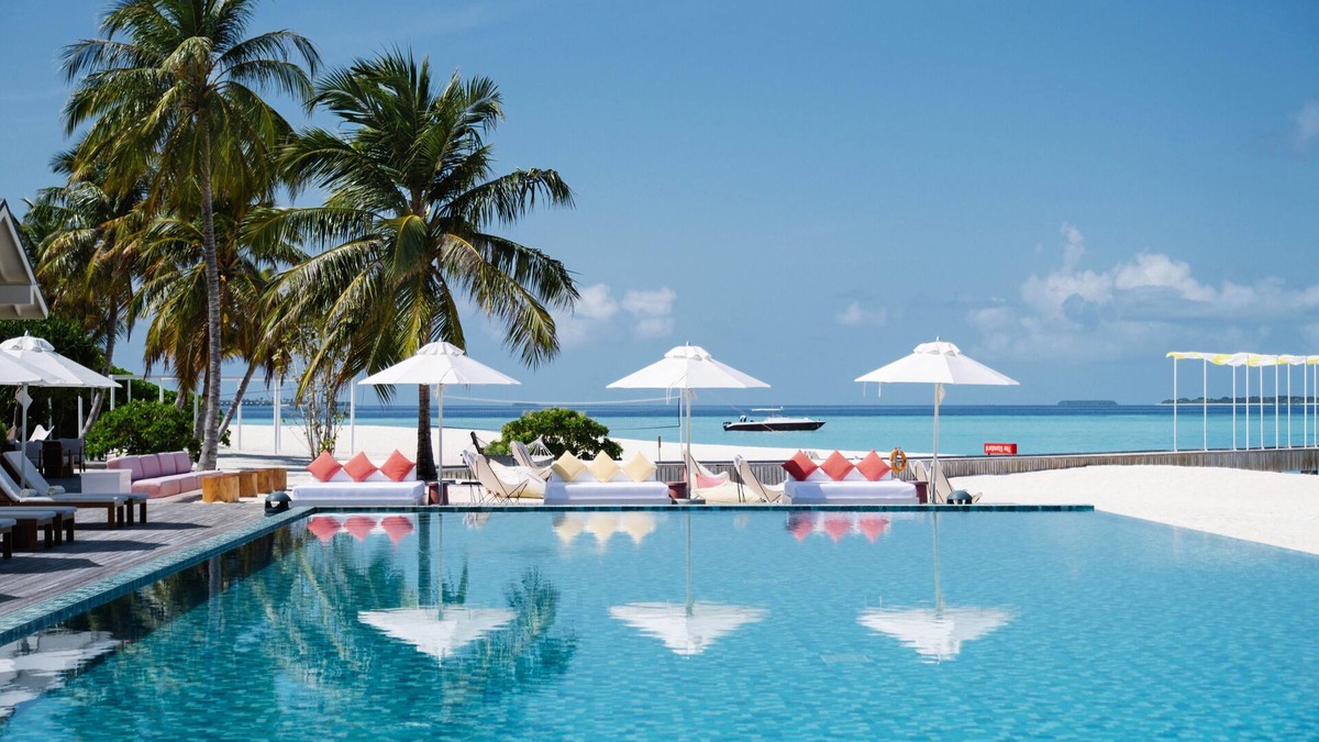 Huruvalhi Resort | The Standard, Huruvalhi Maldives