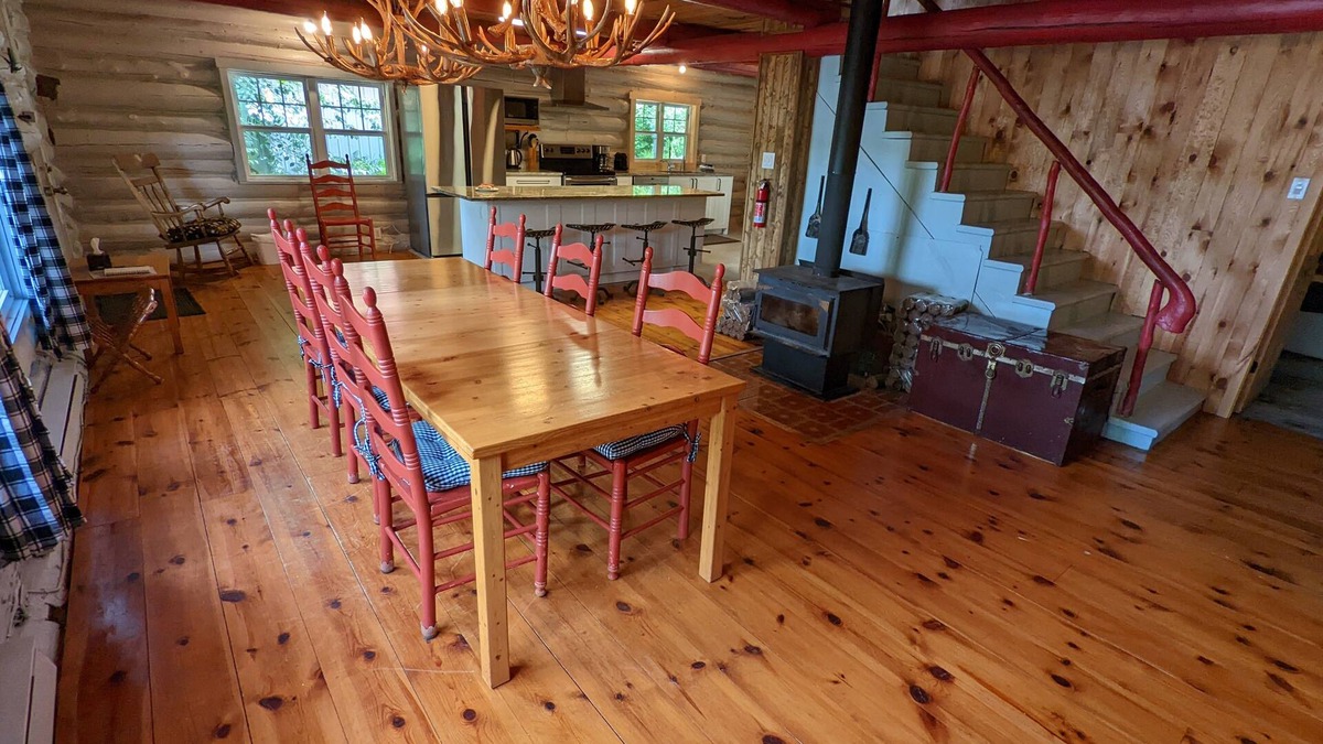 Amherst Cottage | The Starry beach, lake front cottage