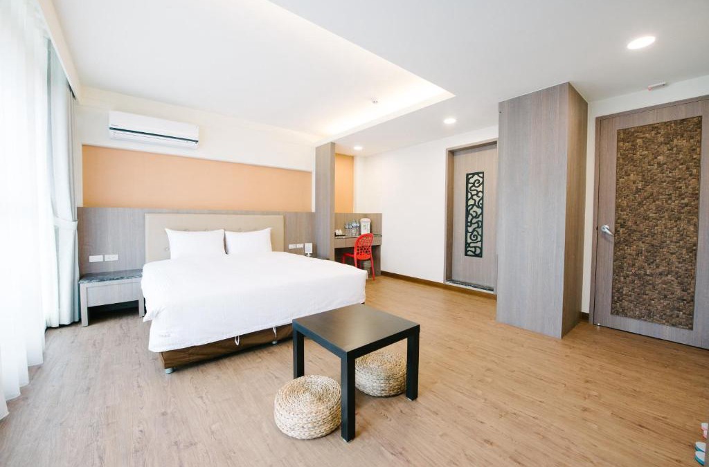 Big Beach House | The Stay Inn