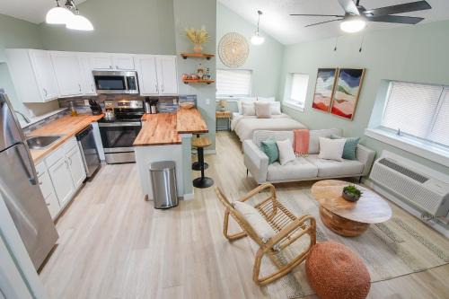 Lawrence Apartment | The StayAwhile Studio