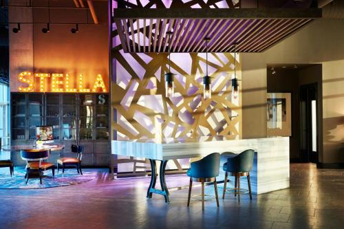 College Station Hotel | The Stella Hotel, Autograph Collection