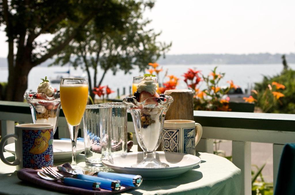 Greenport Bed & Breakfast | The Stirling House Waterfront Inn Greenport