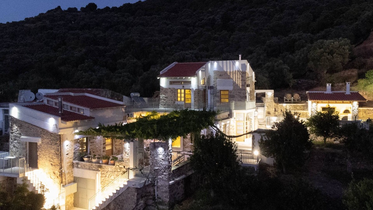 Kantanos-Selino House | The Stone House