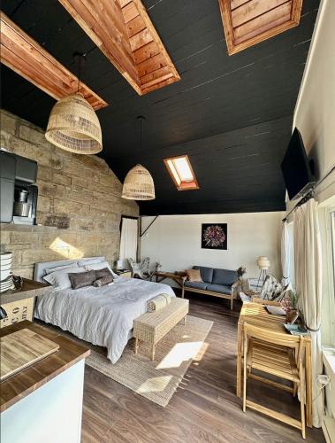 Pictou House | The Stonehouse Makers' Maisonette