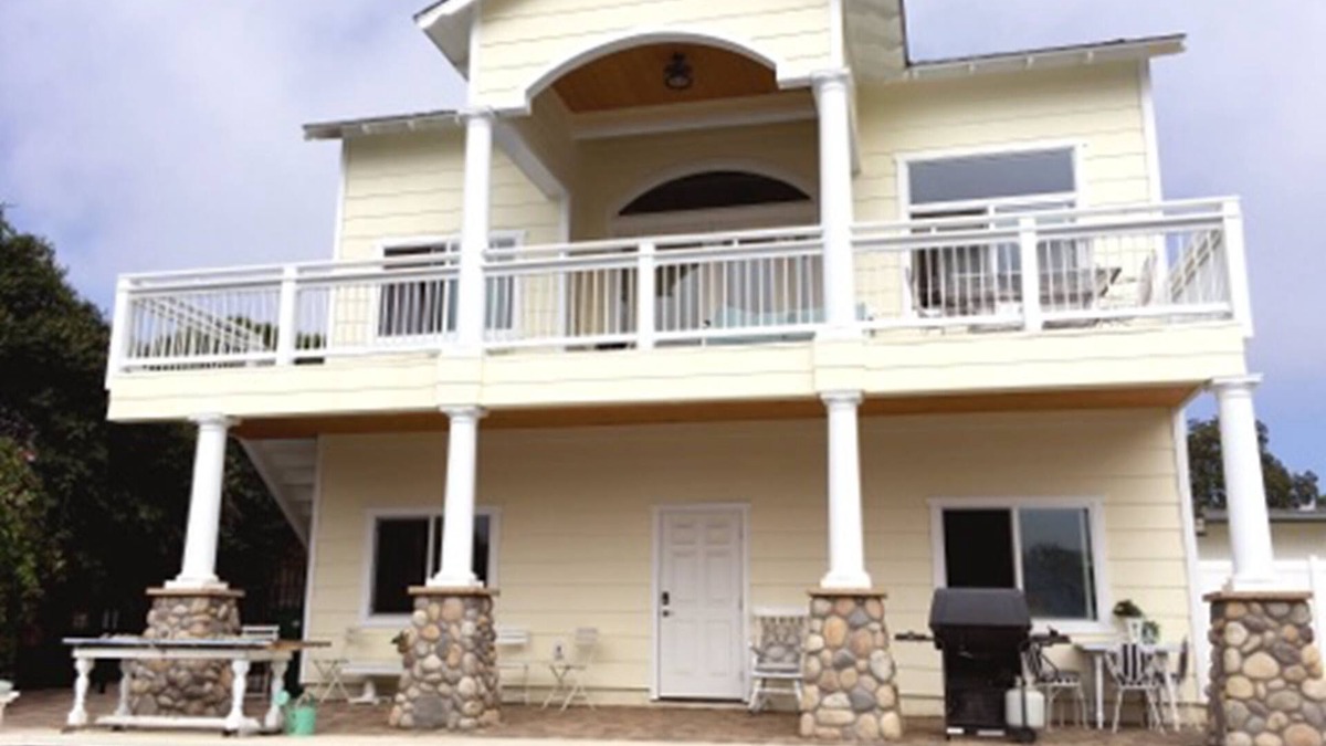 Olde Carlsbad Cottage | The Story Brooke Cottage