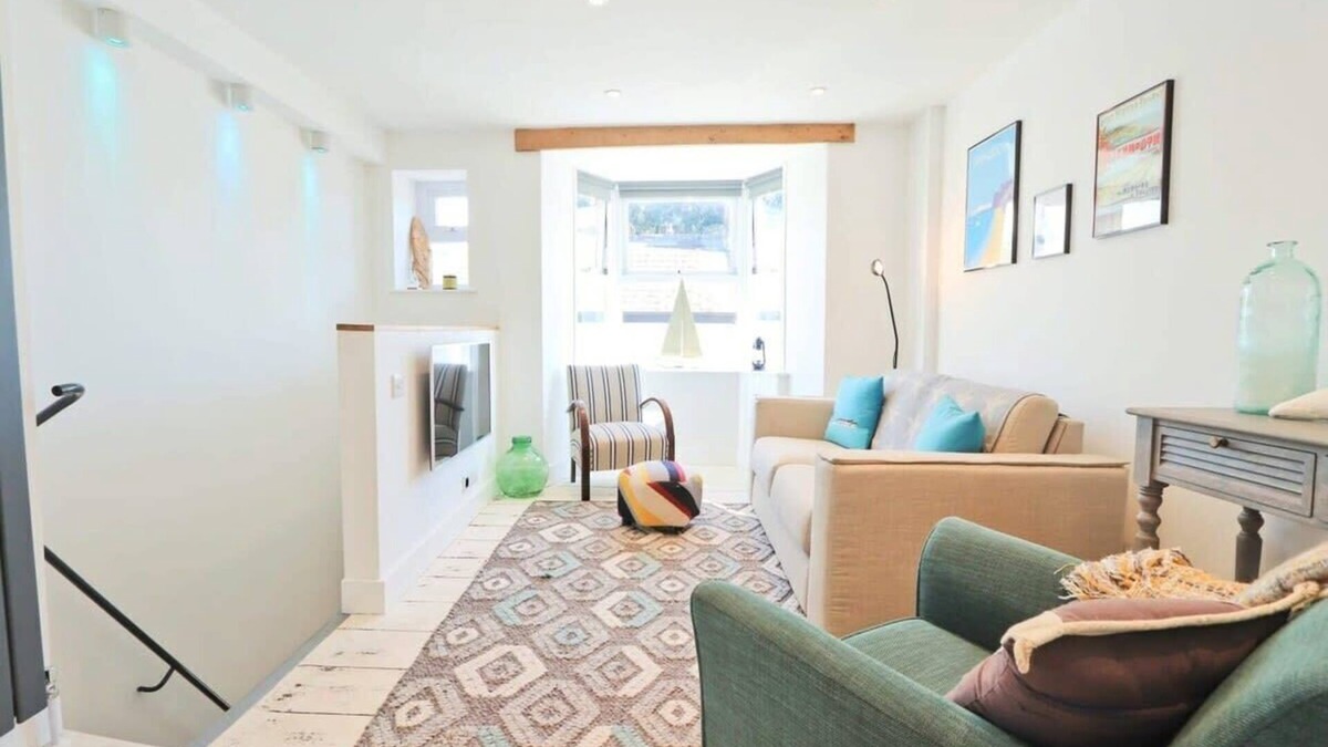 Shaldon House | The Strand Summary: T