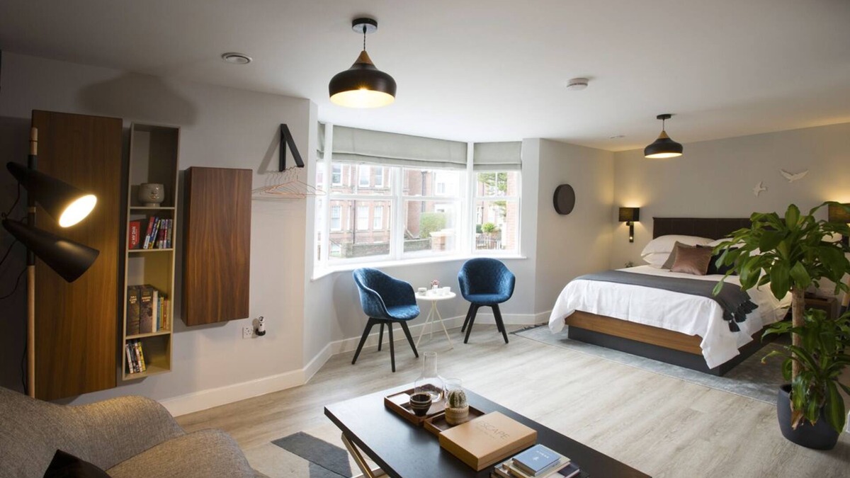 Canterbury Apartment | The Studio a chic Scandi-style apartment a stroll from the centre with parking.