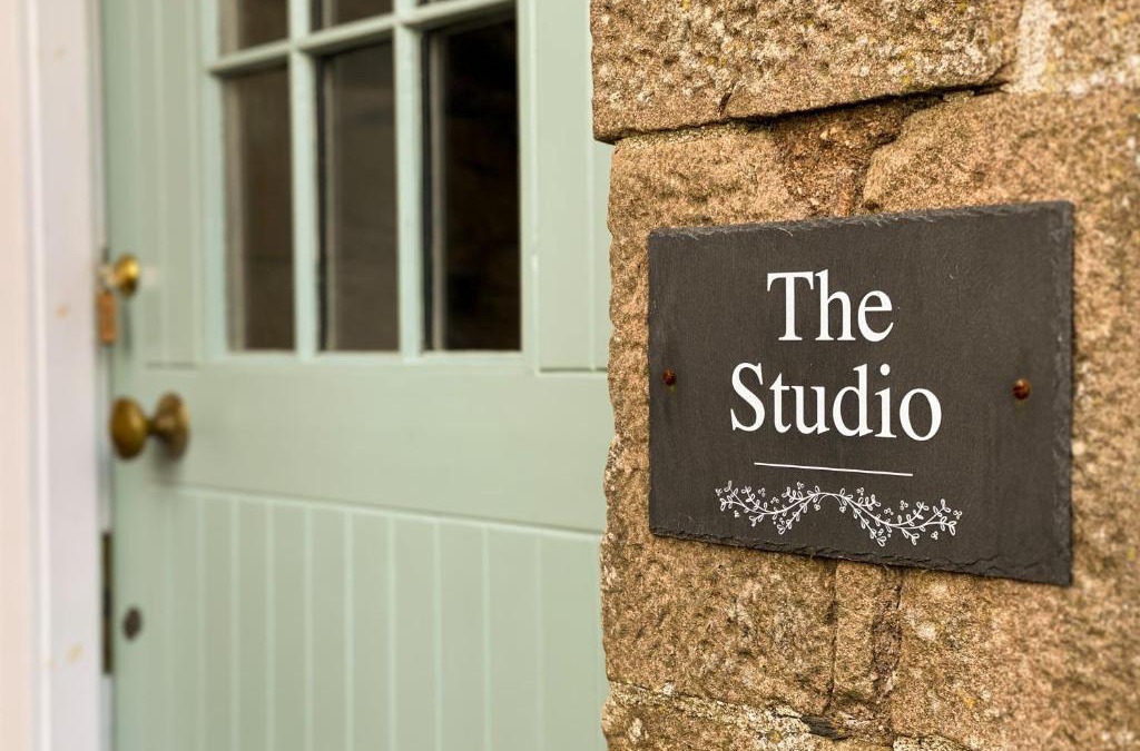 Perth House | The Studio at Pitmeadow Farm