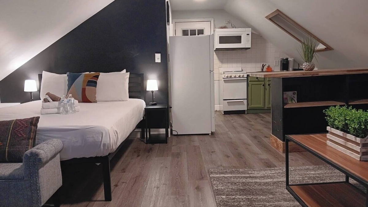 Johnston Apartment | The Studio-Suite at Putnam Pike NEW APT Near PVD