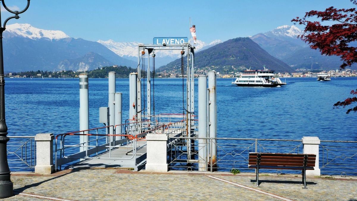 Cerro Apartment | The Stylish Flat 900m from Cerro Beach, Laveno Mombello, Italy