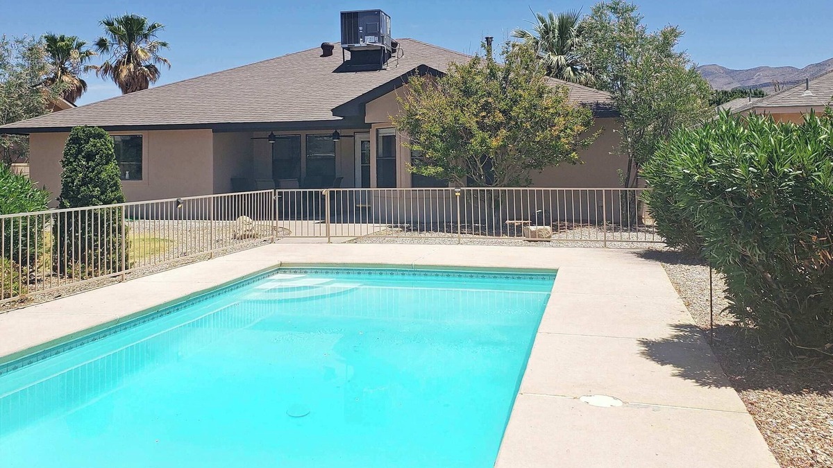 Alamogordo House | The Suenos - Pool Sum