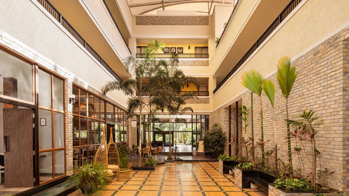 Pachmarhi Hotel | The Summer House, Pachmarhi - AM Hotel Kollection
