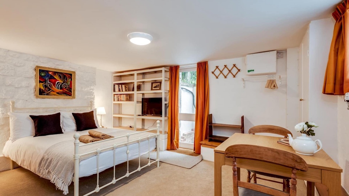 Summertown Apartment | The Summertown STUDIO 1 Bedroom & Kitchenette