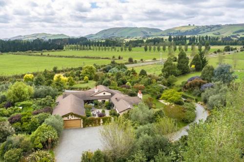 Gladstone Bed & Breakfast | The Summit Lodge