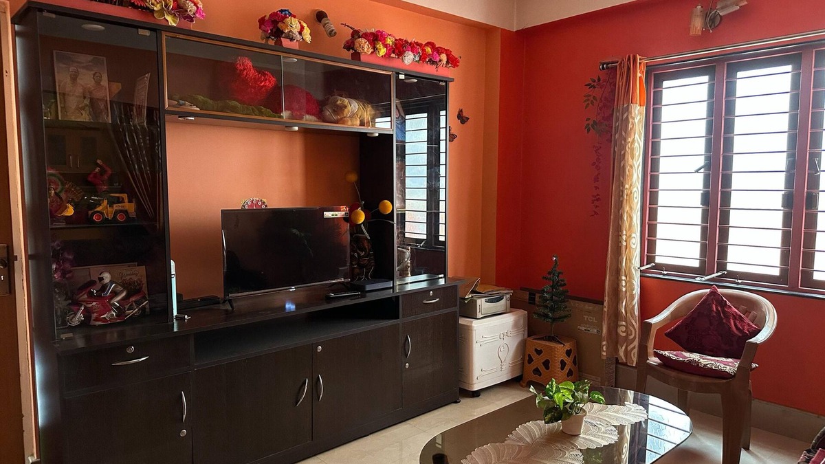 Siliguri Apartment | The Sun-Beam Retreat - 2-bedroom apartment in Siliguri with AC, WiFi