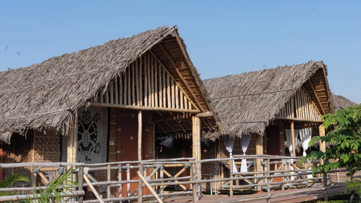 Kamalapur Hotel | The Sundown Hampi