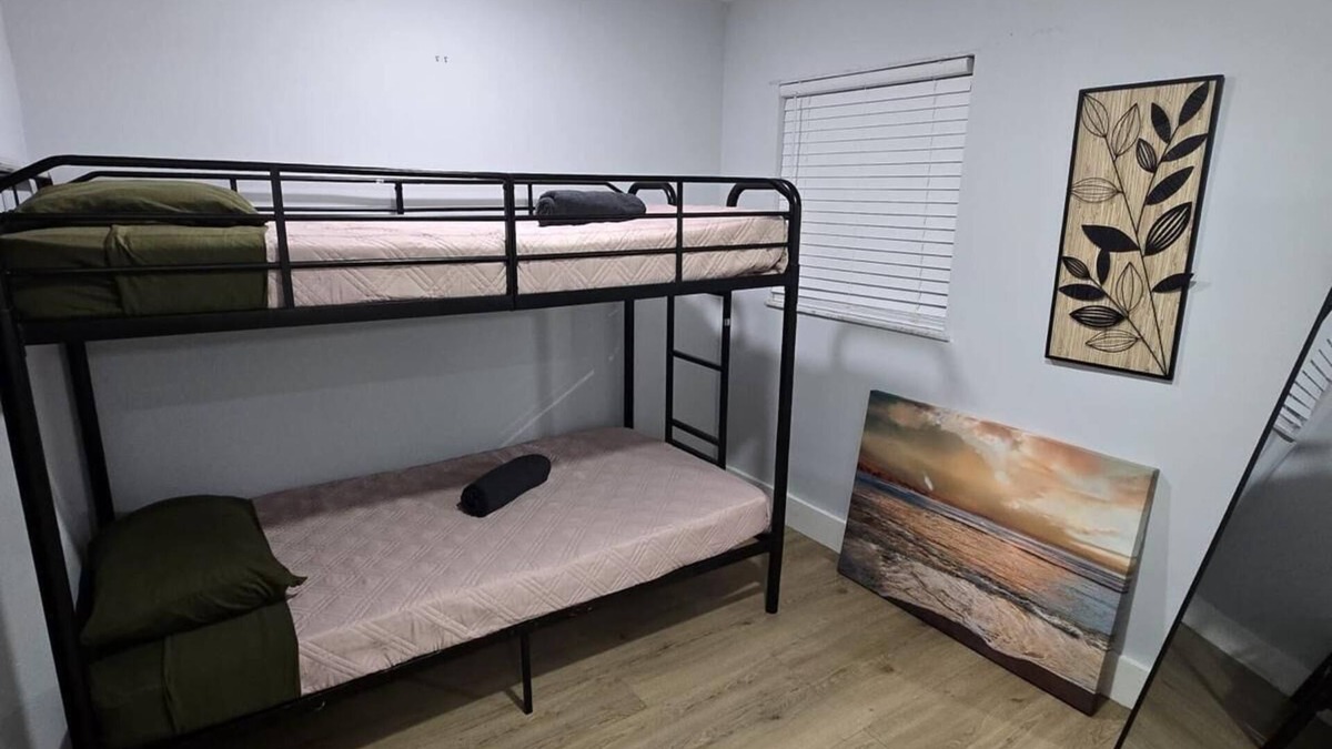 East Little Havana Apartment | The Sunny Bunk Retreat With POOL