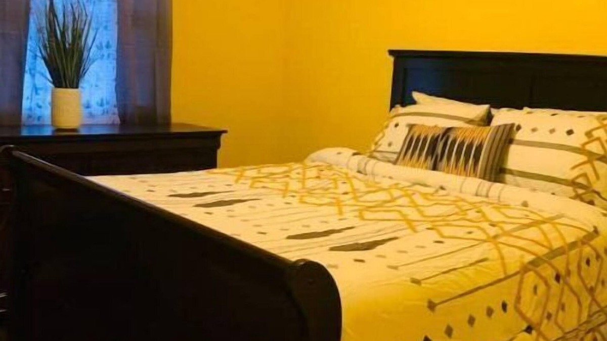 Southeast Colorado Springs Apartment | The Sunset 2-bedroom apartment near COS Airport