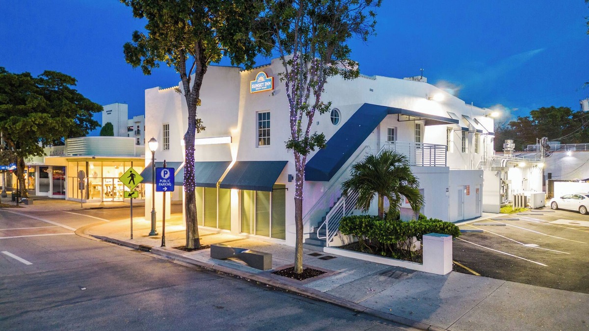 South Miami Apartment | The Sunset Inn-South Miami