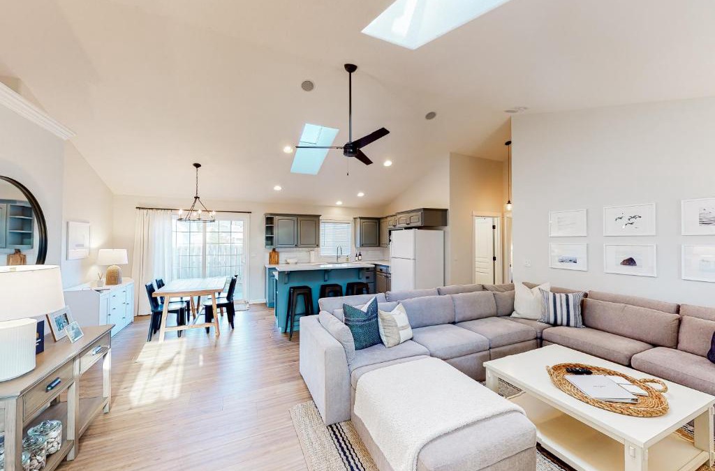 Four Sisters House | The Surfbird