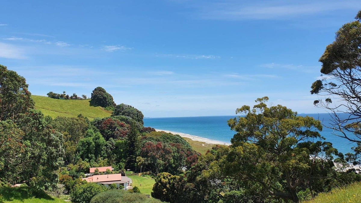 Bay of Plenty Region House | The Surfcaster - Pikowai Beach, Whakatane