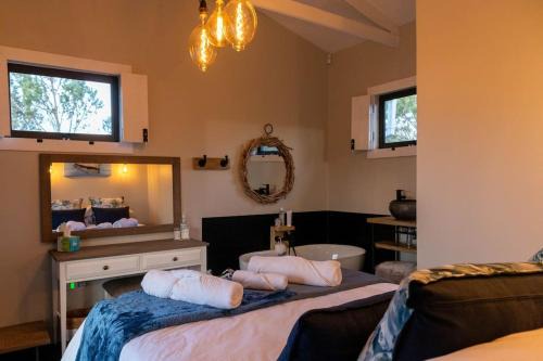 Kouga Villa | The Surfers Bush Cabin