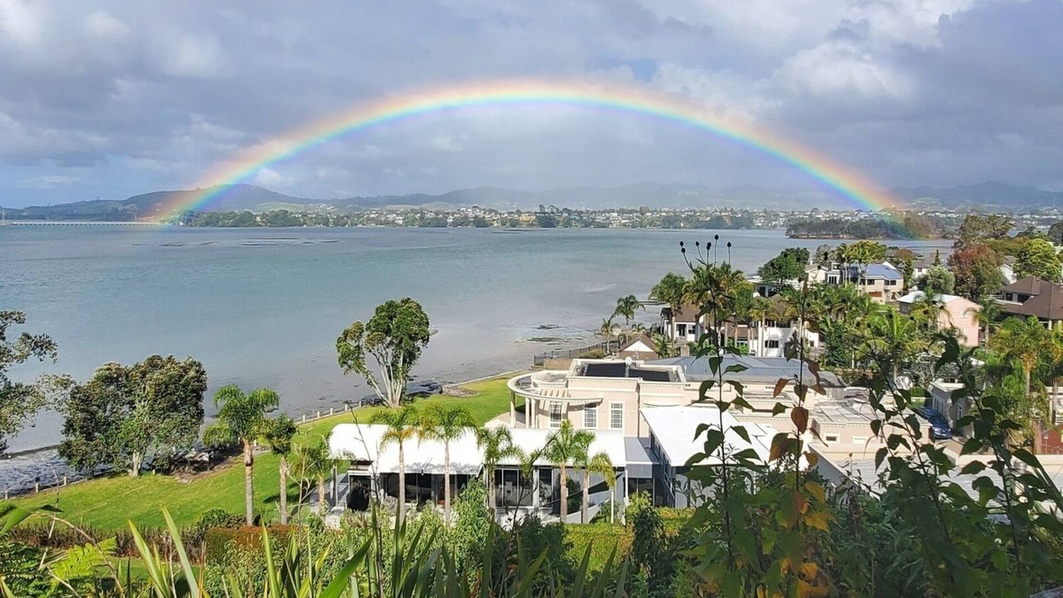 Tauranga South House | The Sustainable House - Tauranga Holiday Home