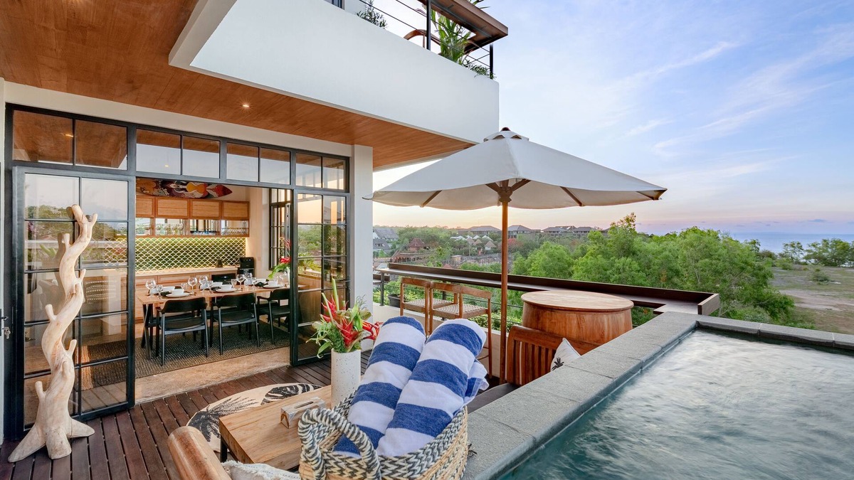Pecatu Villa | The Swan - 360’ Ocean & Uluwatu Hills View in Bingin Beach
