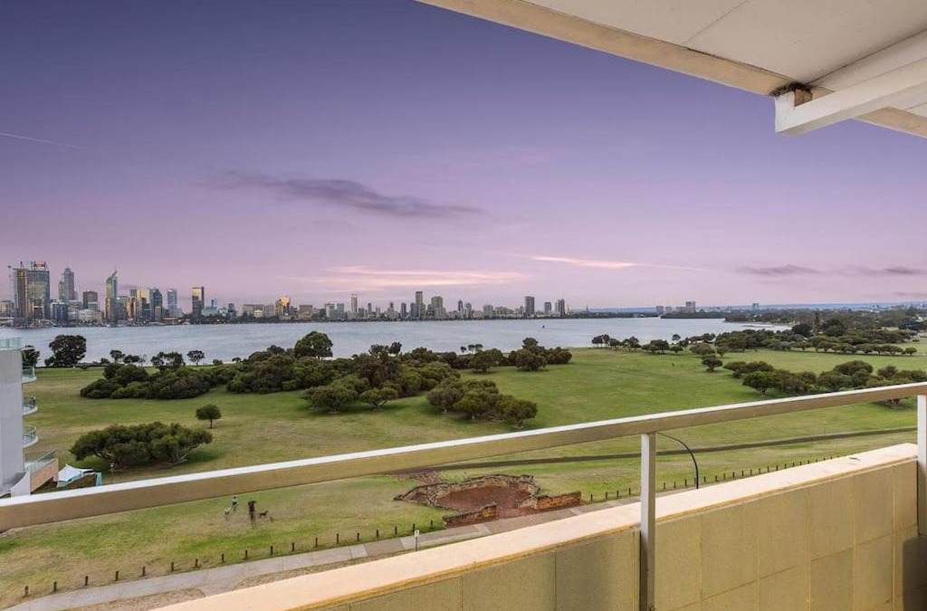 South Perth Apartment | The Swan - Park & River Views next to Perth Zoo