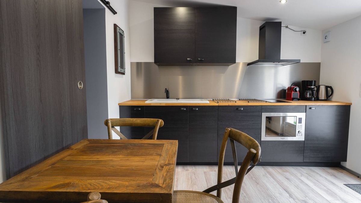 Louviers Apartment | The sweet calm, warmth and modernity to louvier