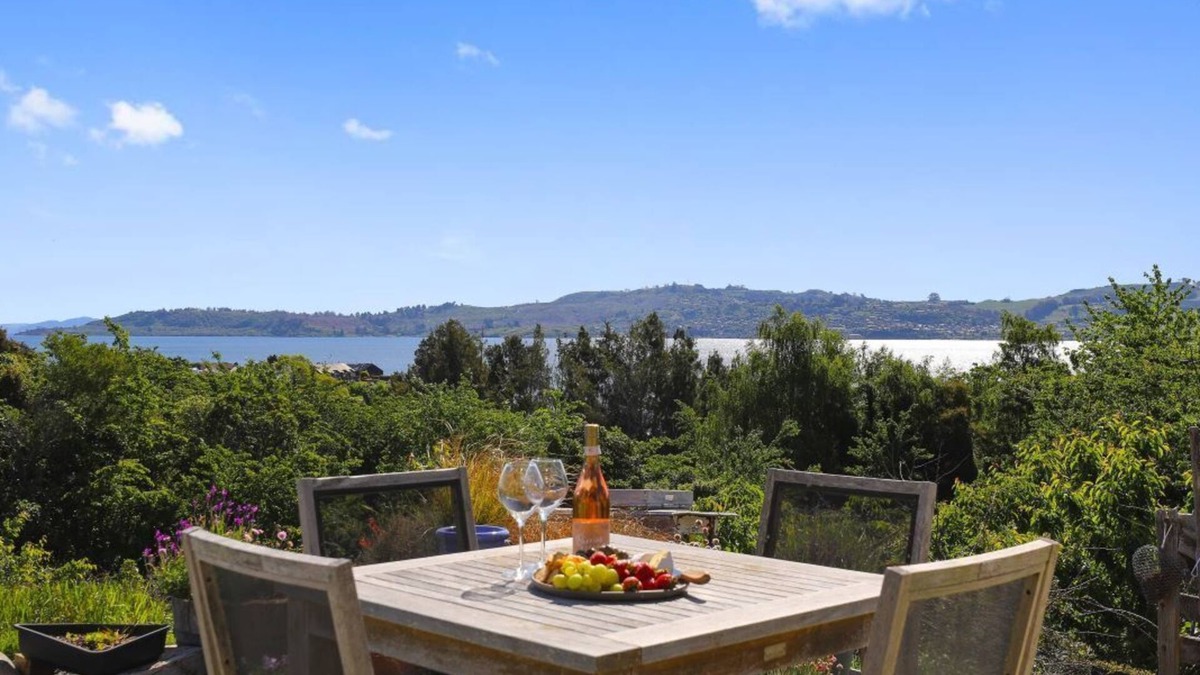 Waipahihi House | The Sweet Spot Taupo