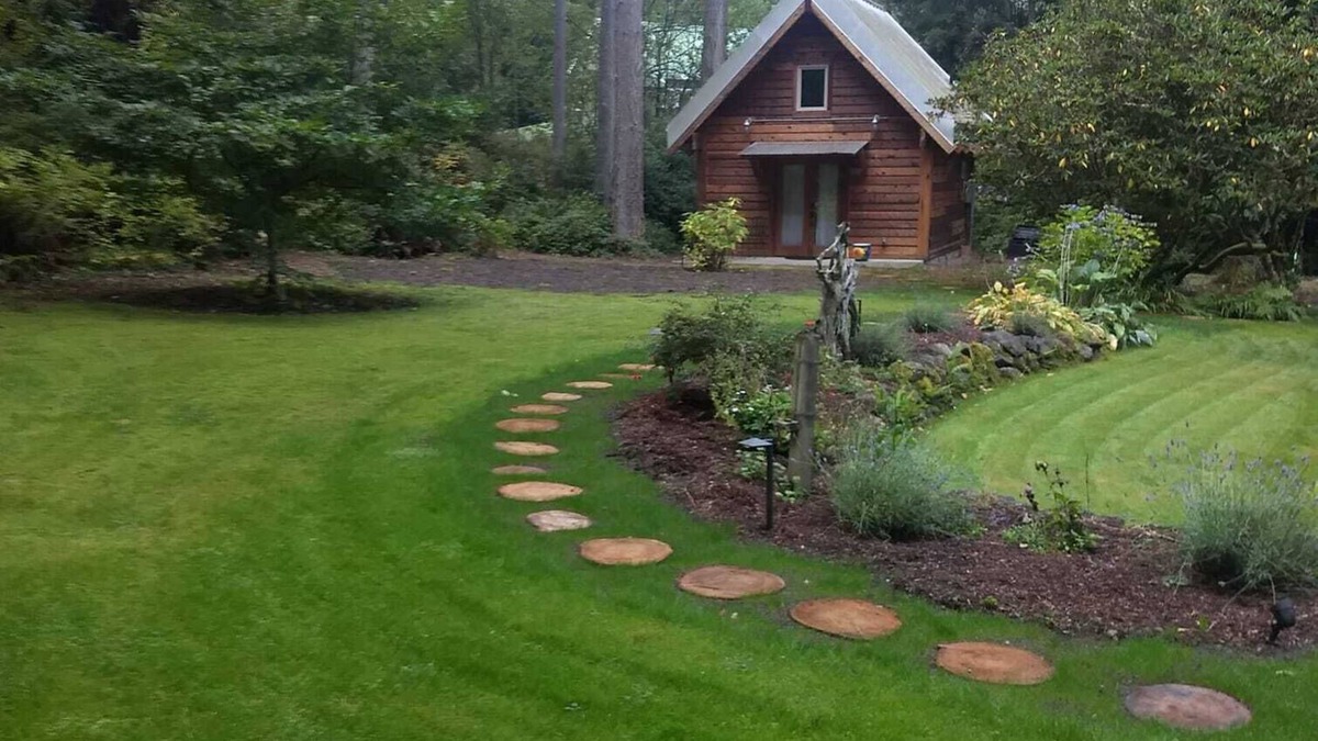 Poulsbo Cabin | The Sweetest Little Cabin