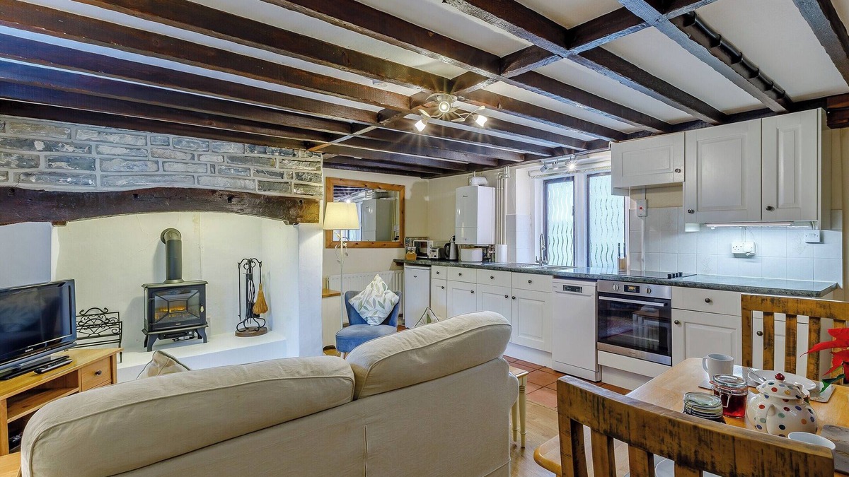 Muchelney Cottage | The Tack Room - UK30438