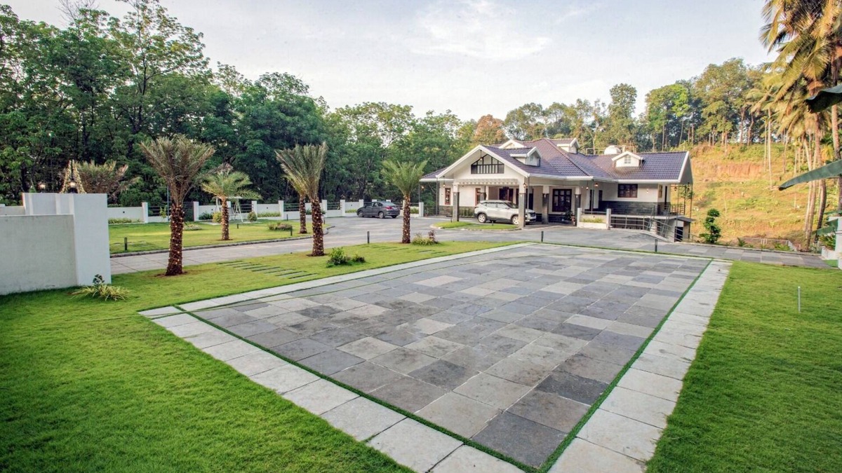 Lakkidi House | The Tales Luxury Pool Villa