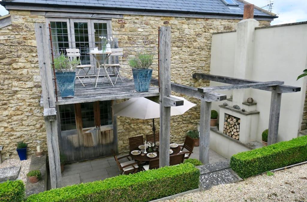 Chilthorne Domer House | The Tallet - converted three bed stable - no children under 8