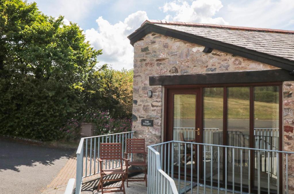 Dittisham House | The Tallet