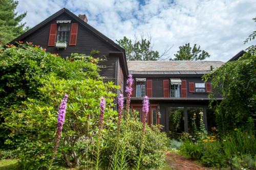 Swanzey Bed & Breakfast | The Tartan Fox at the Meadmere