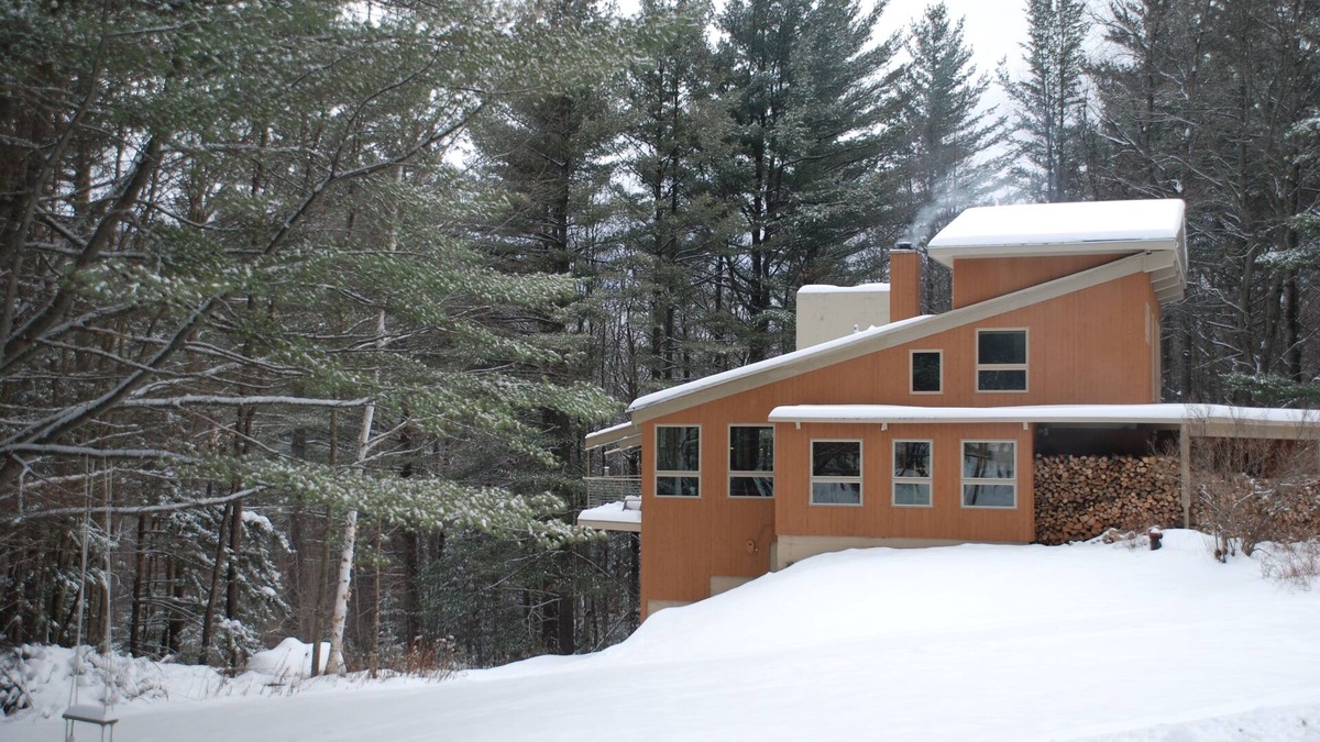 Waterbury Cabin | The Terraces: Mountain retreat, two bedrooms, two baths