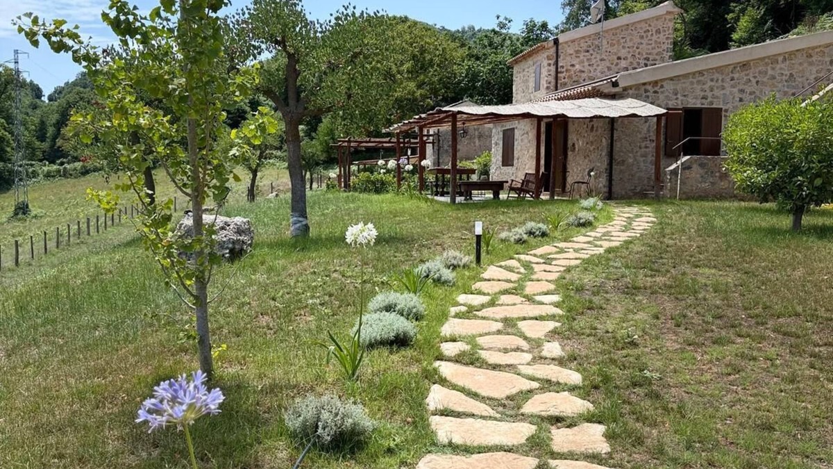 San Giovanni a Piro Resort | The Three Barnyards - The Gecko. A cozy and elegant retreat in pure nature