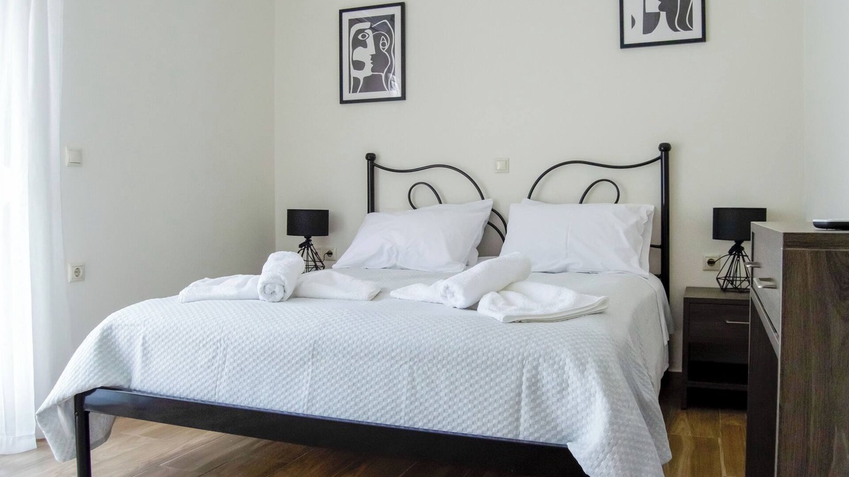 Kardamena House | The Three Sisters House