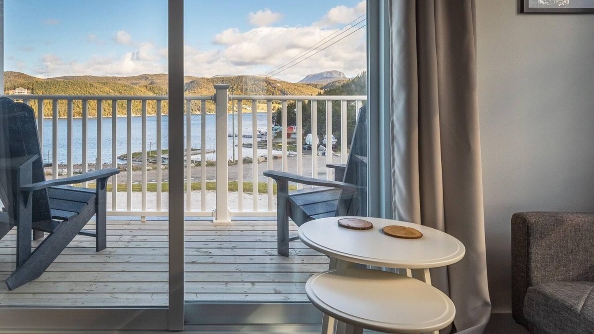 Norris Point Hotel | The Tides Inn