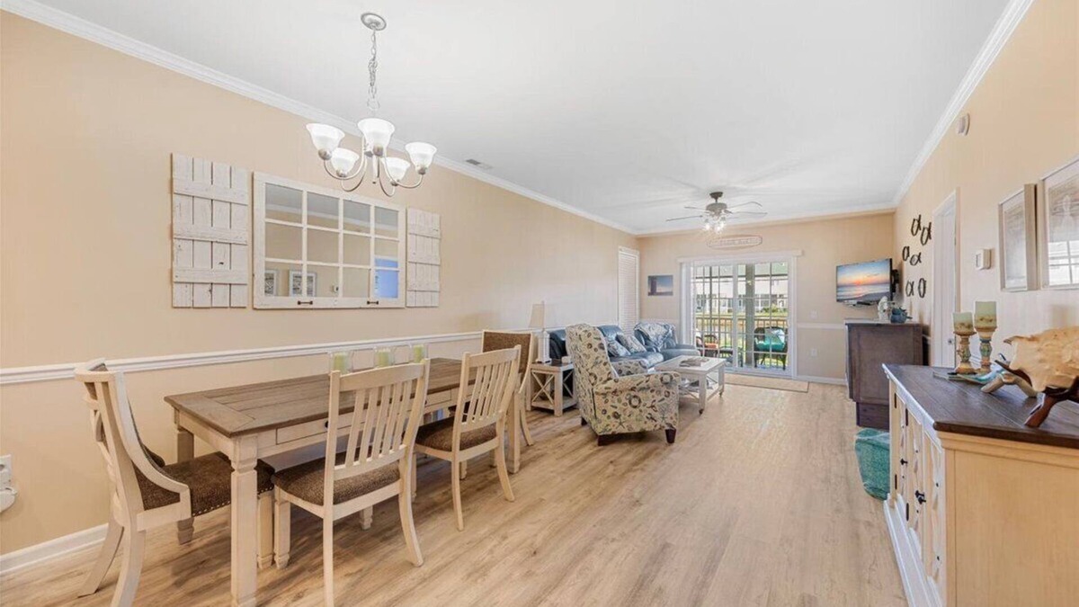 Rehoboth Beach Condo | The Tides, Sandy Bottom cir 2 Bd 2 Bth sleep 6 free WiFi +tv