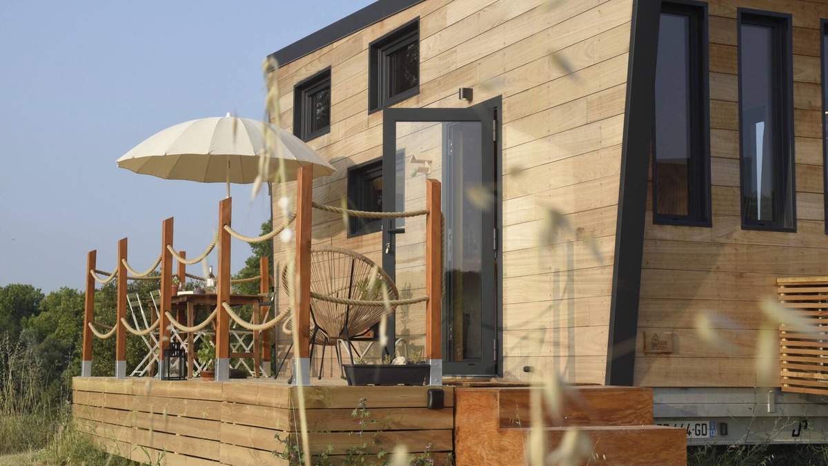 Meyrargues Ski Chalet | The Tiny House in the vineyards of Château de Vauclaire