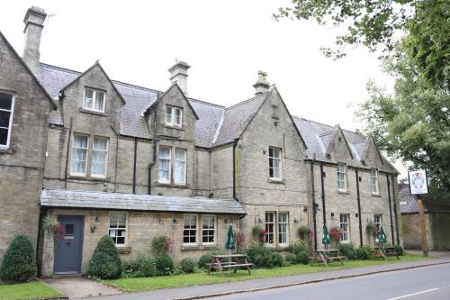 Croxton Kerrial Bed & Breakfast | The Tollemache Arms