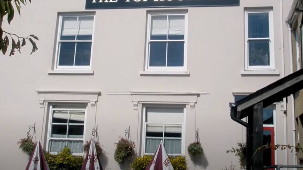 The Lizard Hotel | The Top House Inn