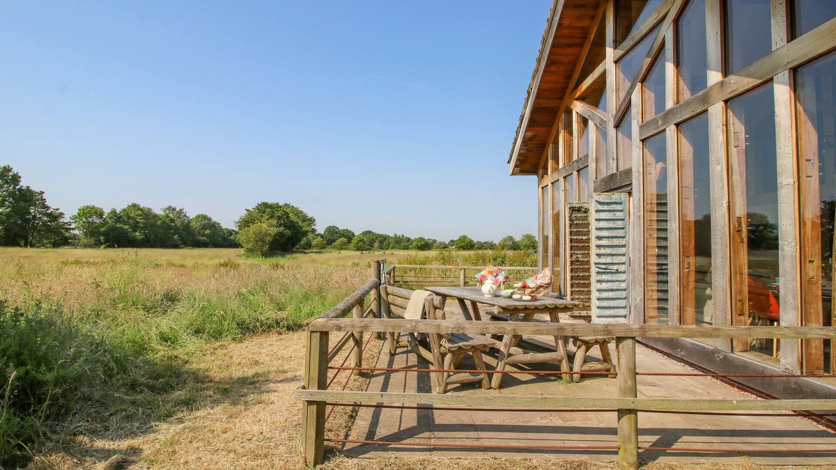 Wollerton Cottage | THE TRACTOR SHED, family friendly in Weston-Under-Redcastle